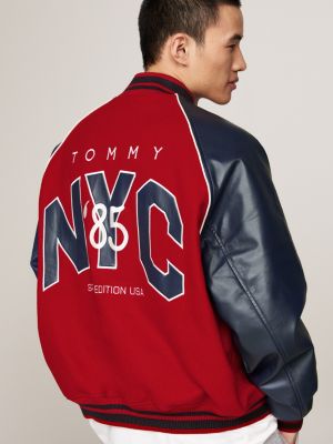 giacca varsity tj x game day con logo sul retro rosso da uomini tommy jeans