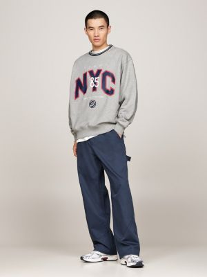 sweat tj x game day à col ras-du-cou gris pour hommes tommy jeans