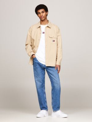 beige casual fit overshirt mit geknöpfter tasche für herren - tommy jeans