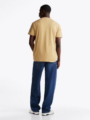 beige tommy badge t-shirt for men tommy jeans