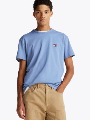 blue t-shirt met tommy-badge voor heren - tommy jeans