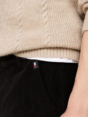 zwart ryan garment-dyed corduroy chino voor heren - tommy jeans