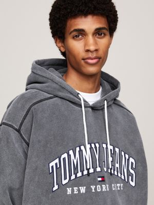 sudadera de corte amplio con capucha y logo gris de hombres tommy jeans