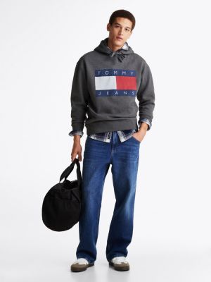 sudadera de corte amplio con capucha y parche gris de hombres tommy jeans