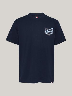 t-shirt con logo stile graffiti sul retro blu da uomini tommy jeans