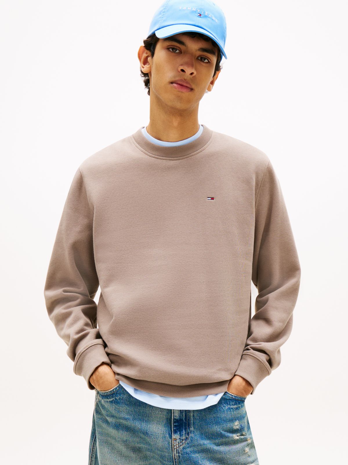 Tommy Flag Brushed Fleece Sweatshirt — Grey
