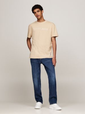 beige t-shirt mit stückfärbung und logo-stickerei für herren - tommy jeans