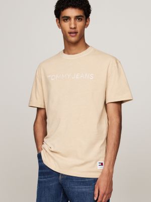 beige t-shirt mit stückfärbung und logo-stickerei für herren - tommy jeans