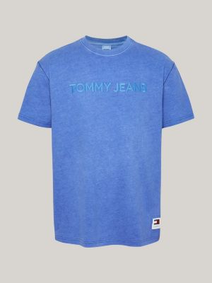 camiseta teñida en prenda con logo bordado azul de hombres tommy jeans