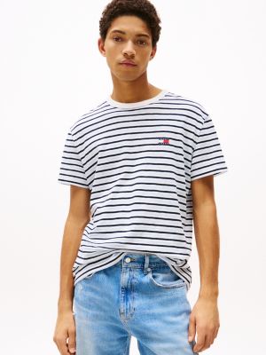 multi t-shirt mit tommy-badge und kontrast-kragen für herren - tommy jeans