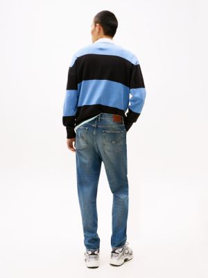 blau isaac tapered leg jeans mit fade-effekt für herren - tommy jeans