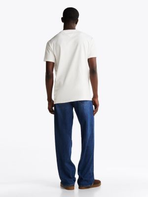 white signature logo crew neck t-shirt for men tommy jeans