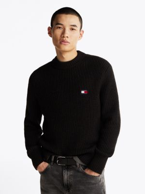 black tommy badge textured rib-knit jumper for men tommy jeans