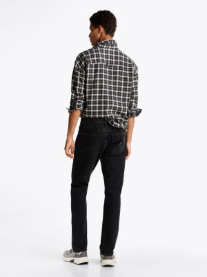 schwarz scanton slim jeans in schwarz mit fade-effekt für herren - tommy jeans