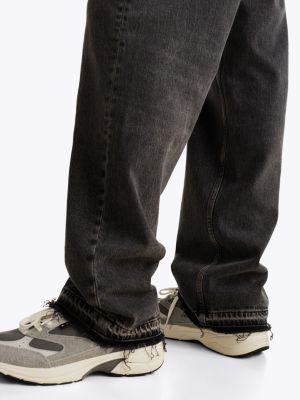 jeans regular fit dritti neri con scoloriture nero da uomini tommy jeans