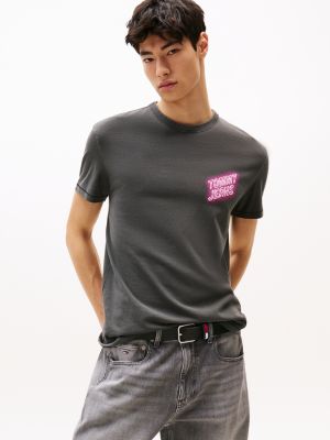 t-shirt con stampa sul retro grey da uomini tommy jeans