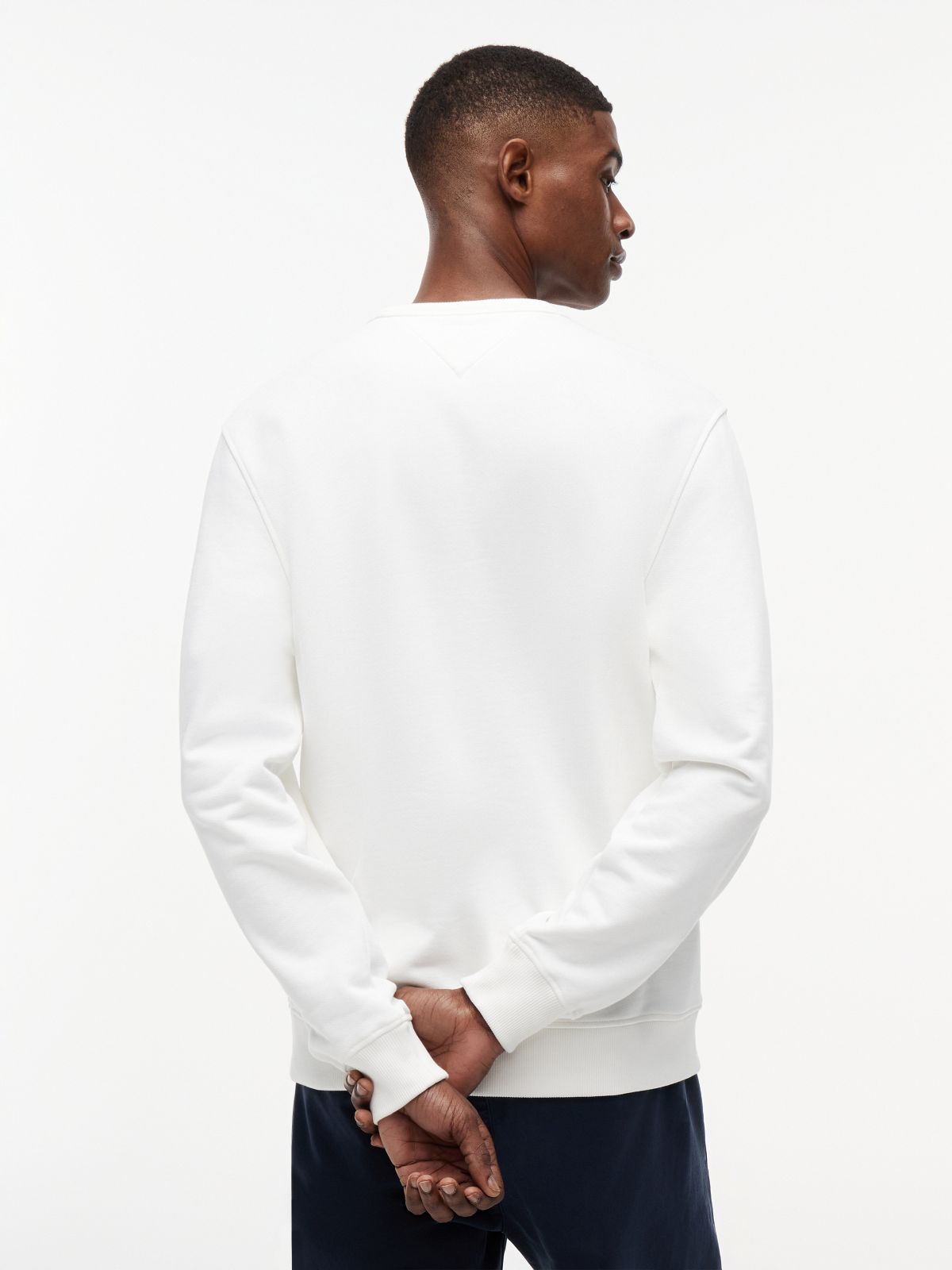 Tommy Badge Crew Neck Sweatshirt — White