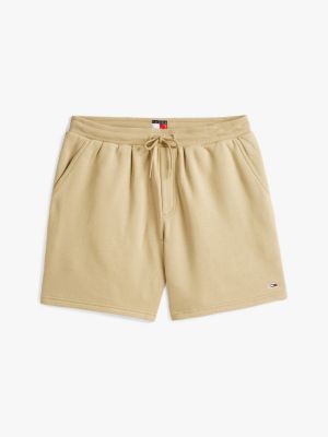 short coupe standard à écusson drapeau marron pour hommes tommy jeans