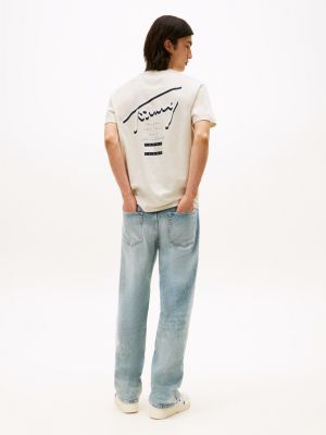 beige t-shirt met ronde hals en signature-logo voor heren - tommy jeans