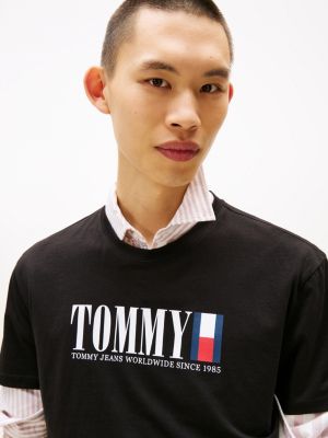 black logo crew neck t-shirt for men tommy jeans