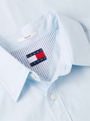 chemise coupe standard en popeline à drapeau bleu pour hommes tommy jeans