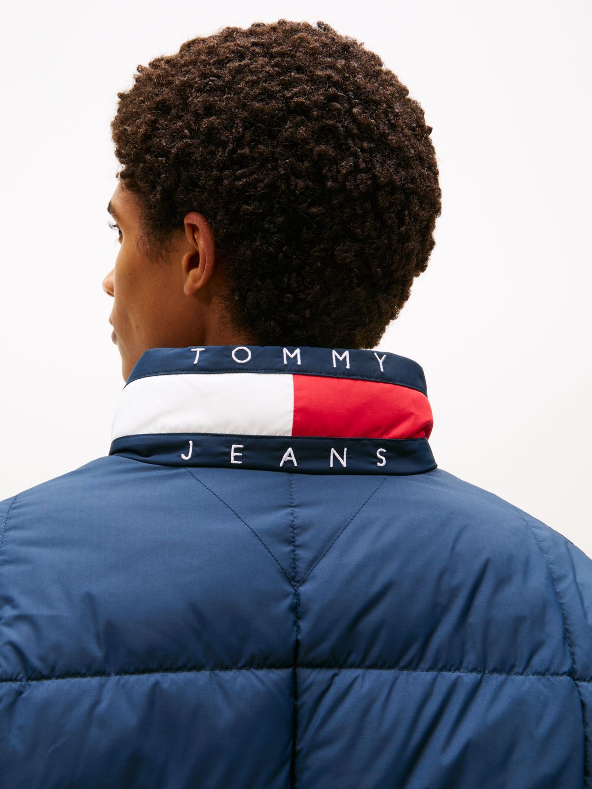 Colour-Blocked Collar Relaxed Puffer Jacket — Blue