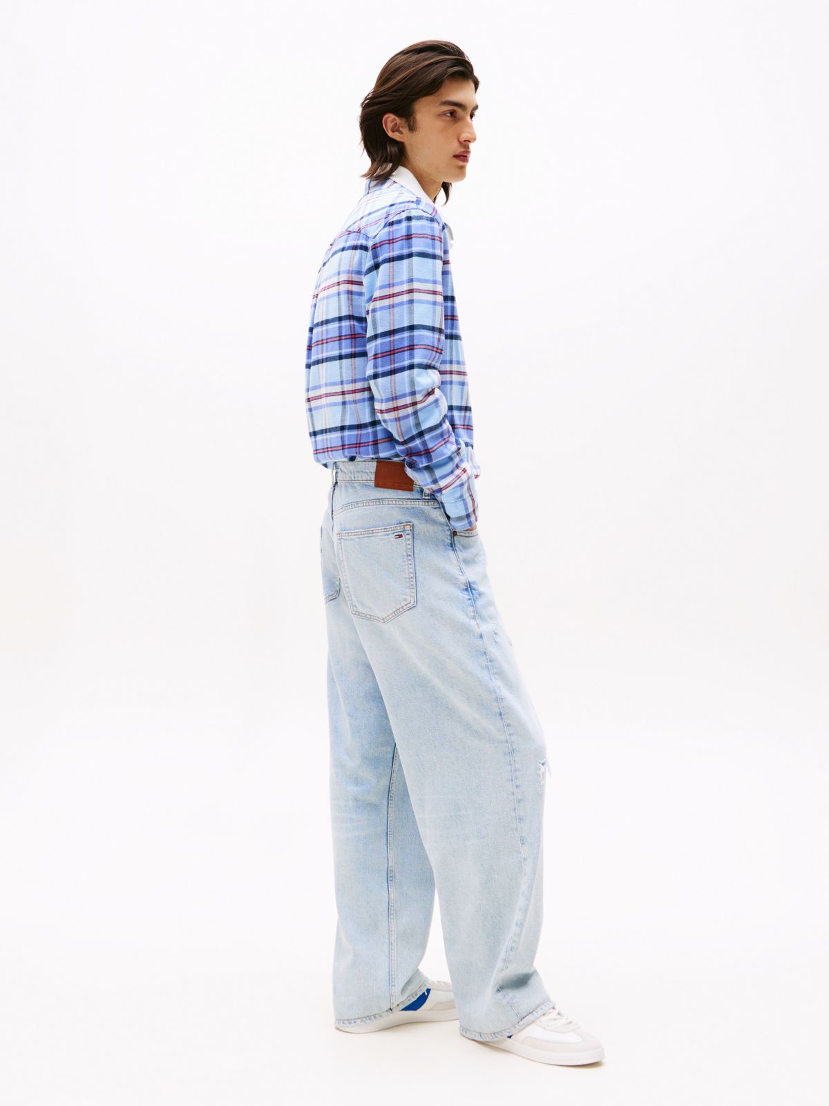 Jaimie Coolmax Distressed Relaxed Straight Leg Jeans — Blue