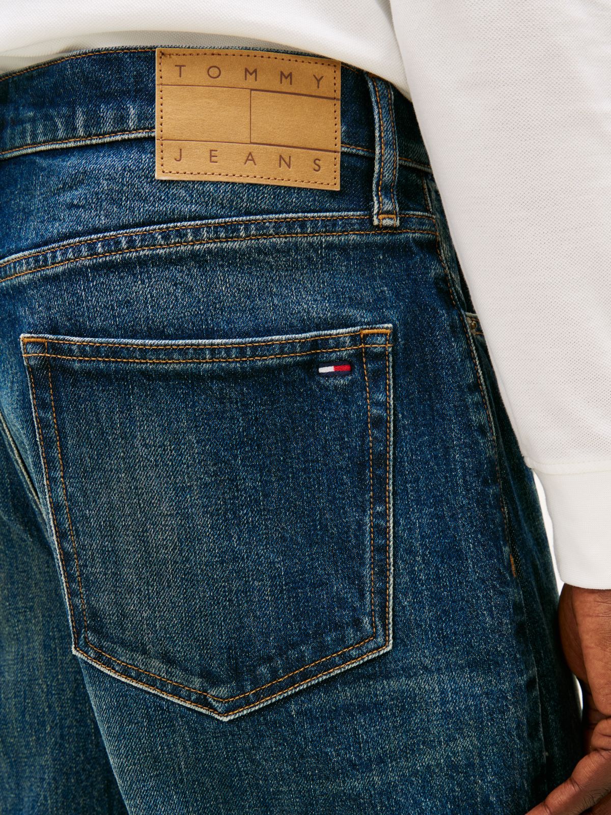 Sonny Regular Tapered Leg Jeans — Blue