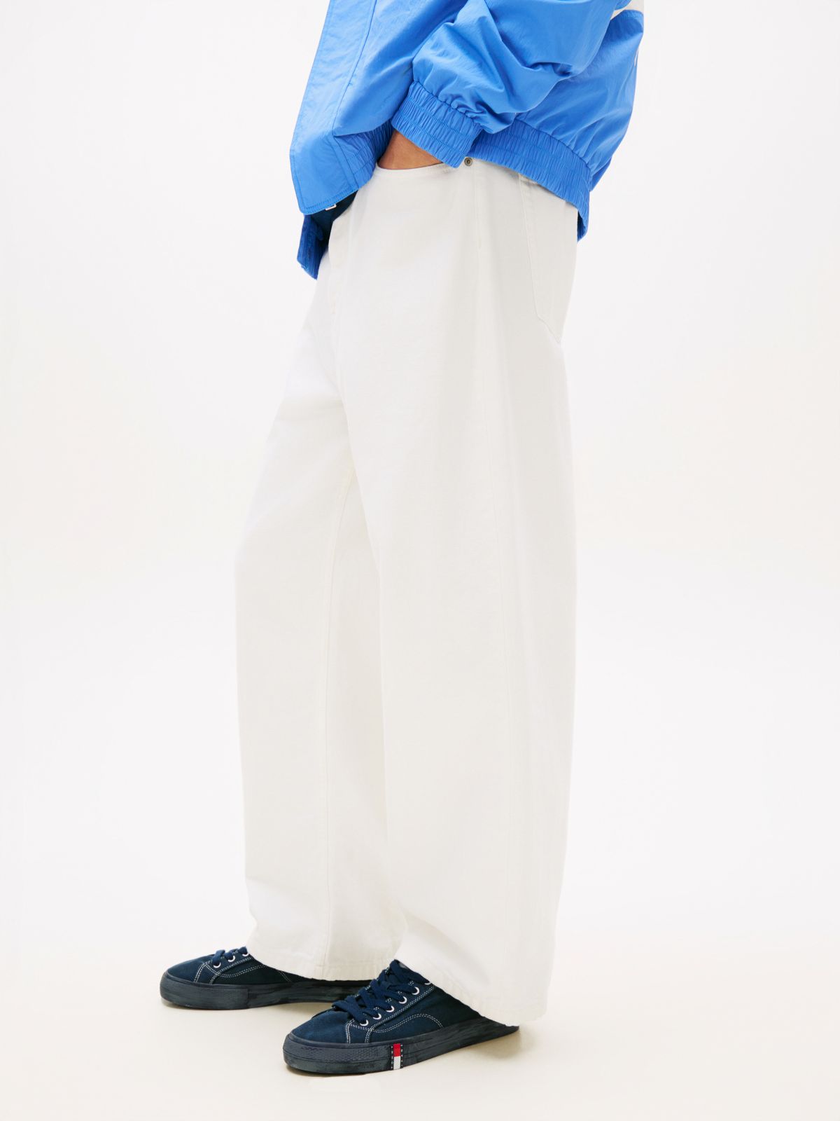 Theo Loose White Jeans — White