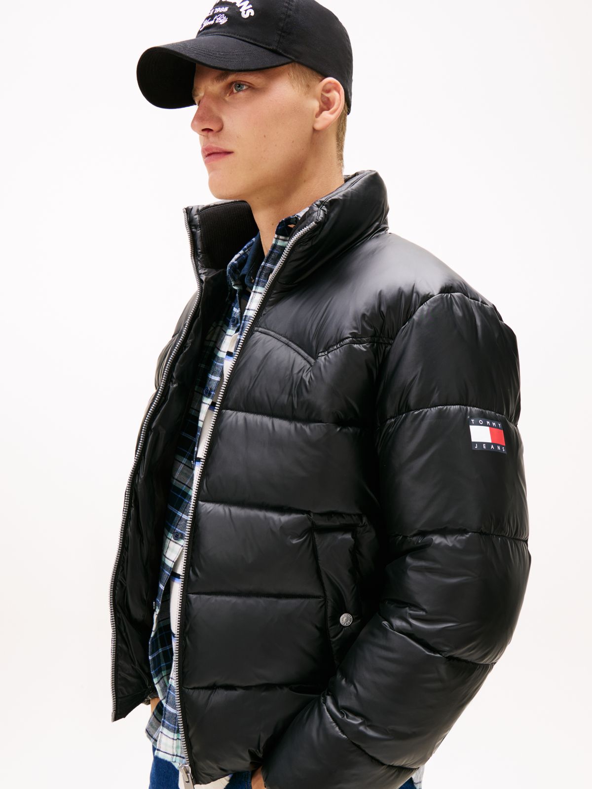 Water Repellent Twill Relaxed Puffer Jacket — Black