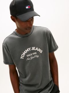 Arch Logo Textured T-Shirt — Black 2