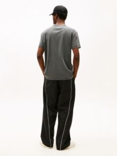 Arch Logo Textured T-Shirt — Black 4
