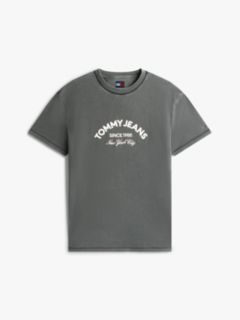 Arch Logo Textured T-Shirt — Black 5