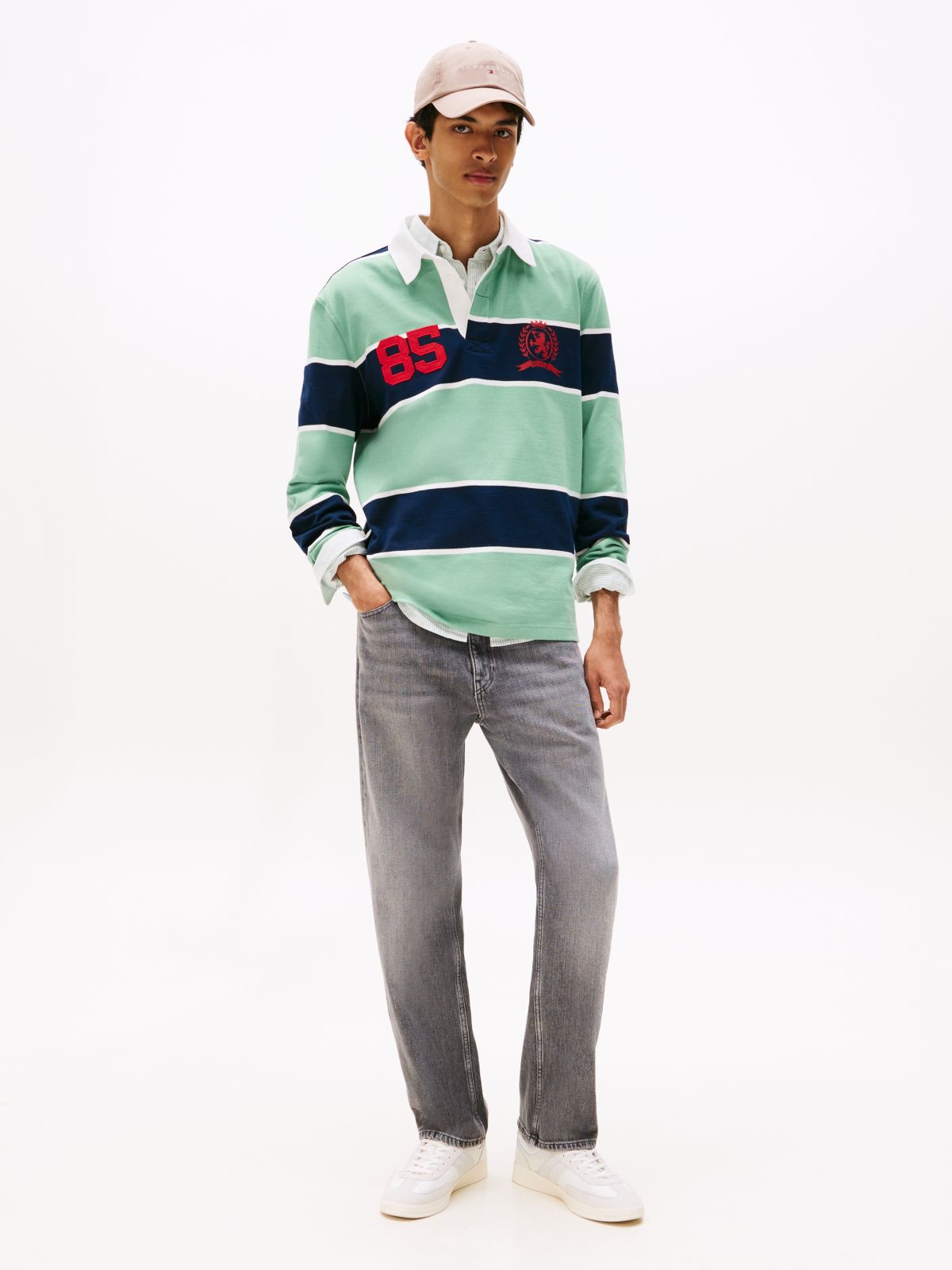 Sonny Faded Regular Tapered Leg Jeans — Grey