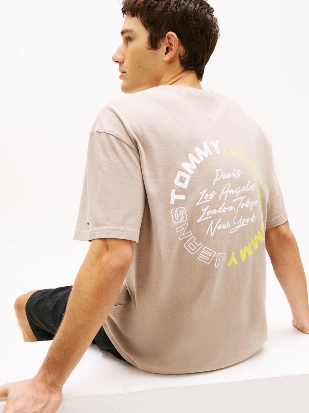 Circular Back Logo Relaxed T-Shirt — Grey