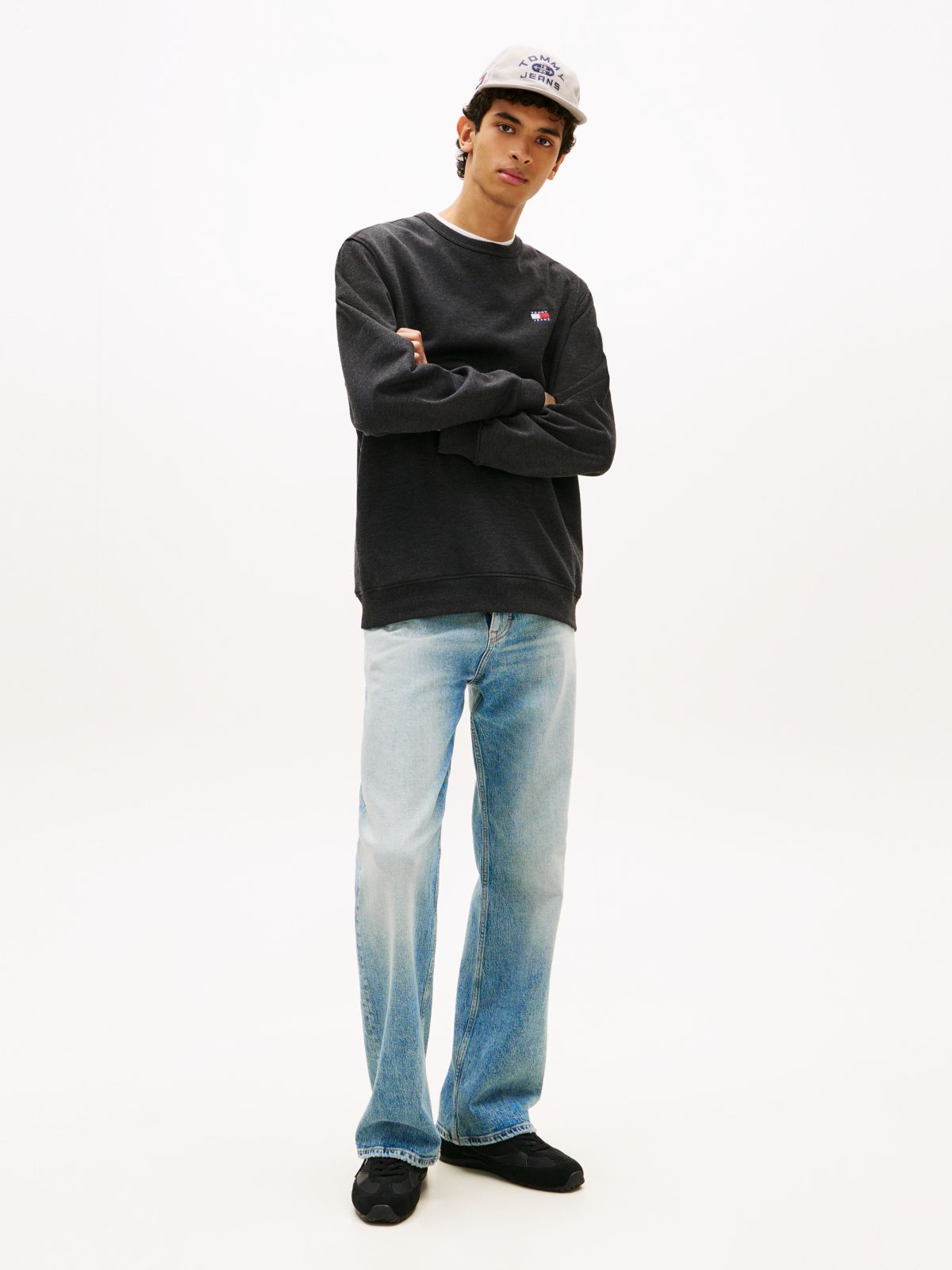 Tommy Badge Terry Crew Neck Sweatshirt — Black