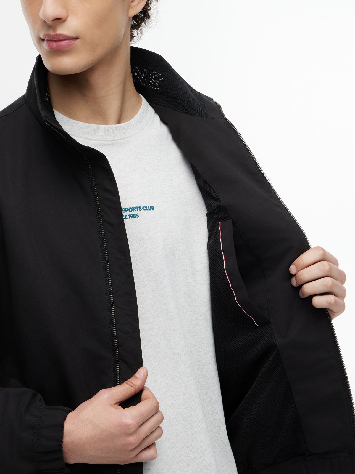 Collar Logo Water Repellent Zip-Thru Jacket — Black