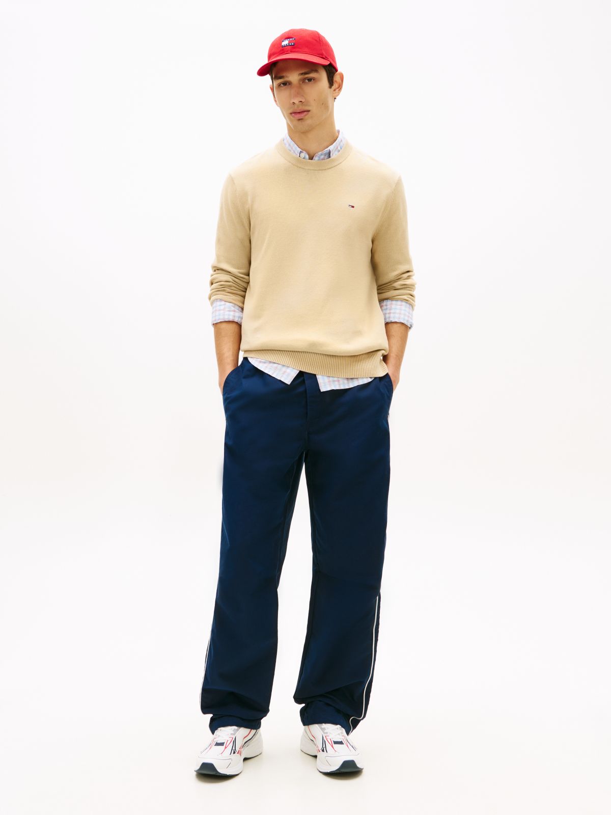 Tommy Flag Embroidery Lightweight Slim Jumper — Beige