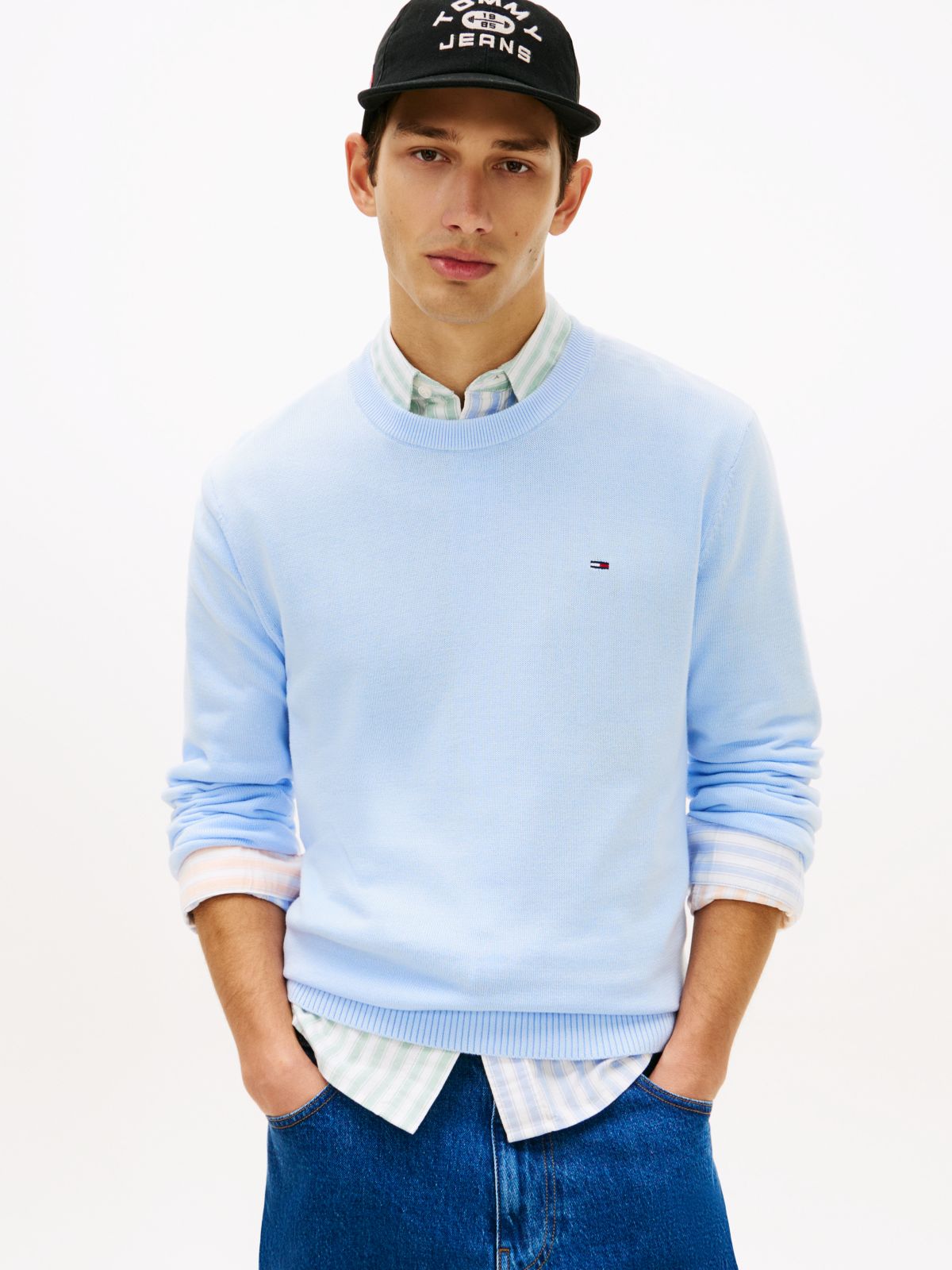 Tommy Flag Embroidery Lightweight Slim Jumper — Blue