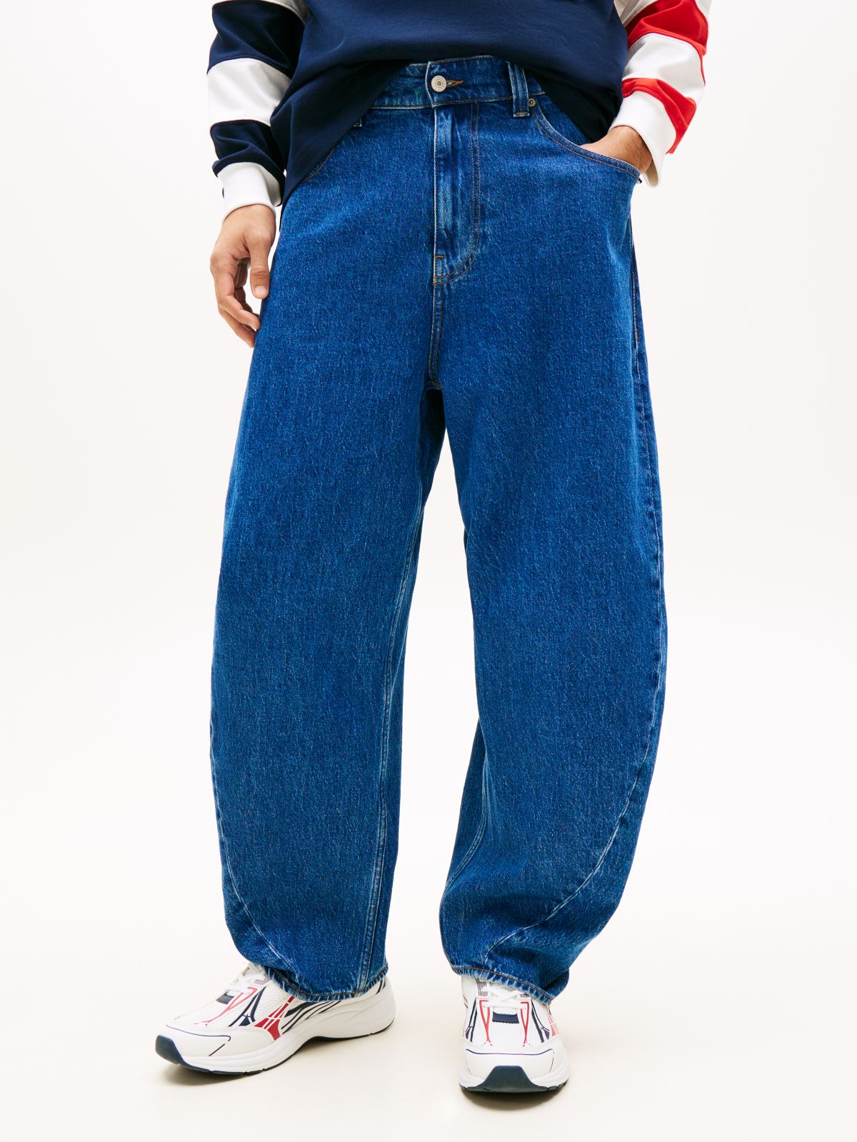 Ashton Barrel Twisted Seam Jeans — Blue