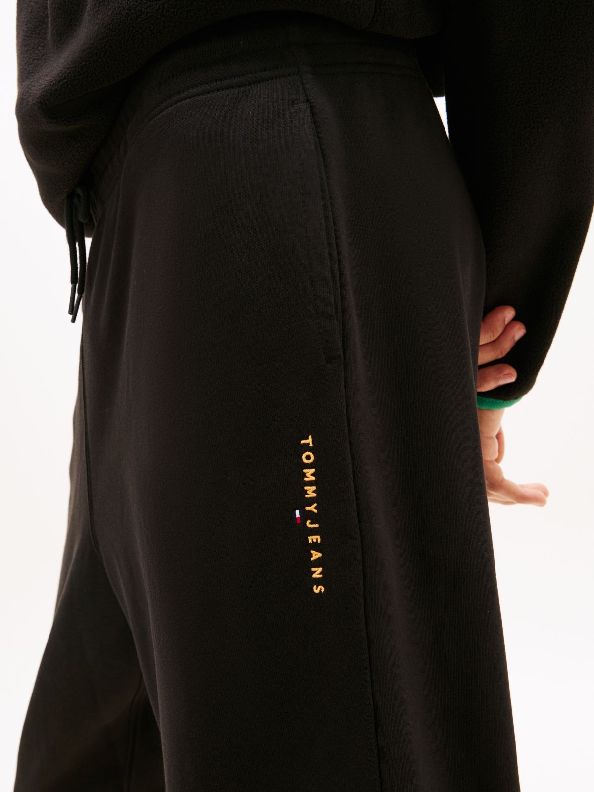 Linear Logo Fleece Drawstring Joggers — Black