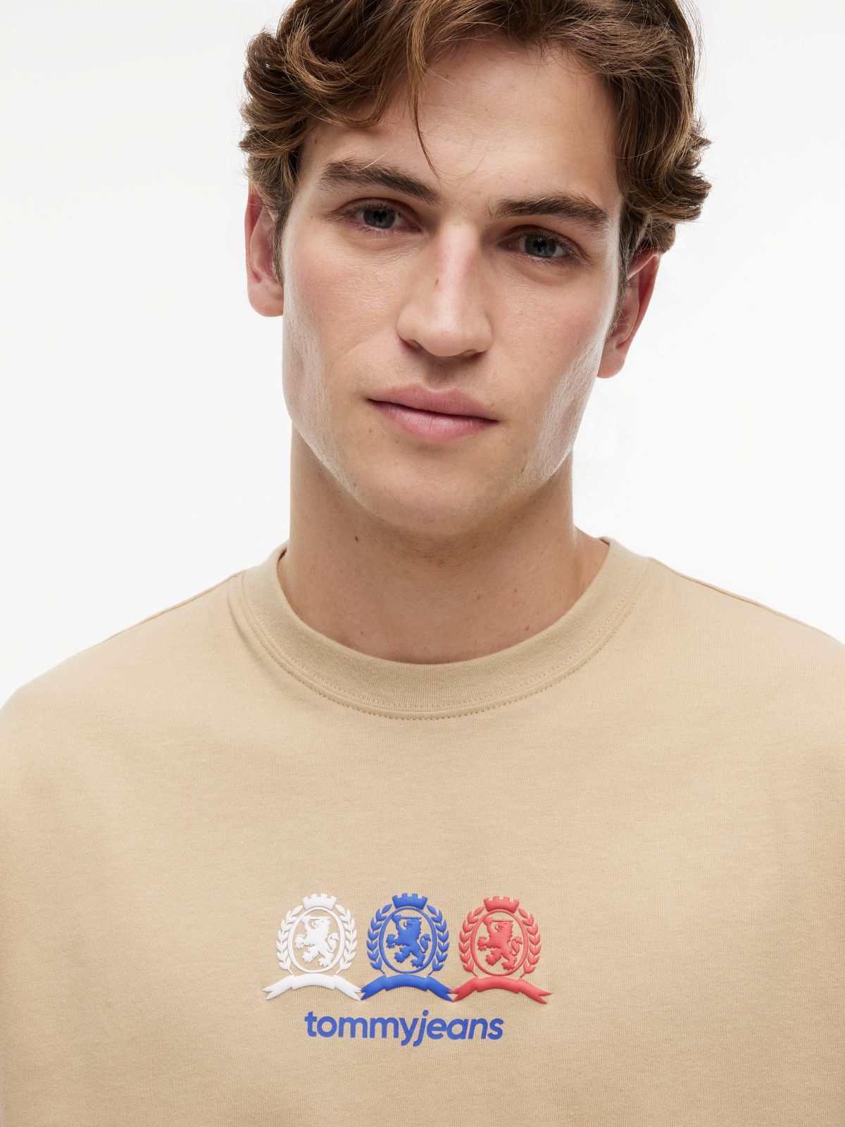 Back Repeat Crest Logo Relaxed T-Shirt — Beige