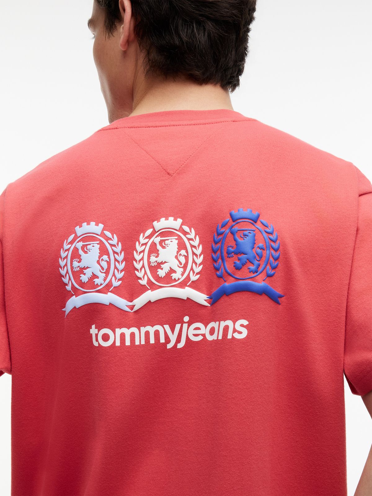Back Repeat Crest Logo Relaxed T-Shirt — Red