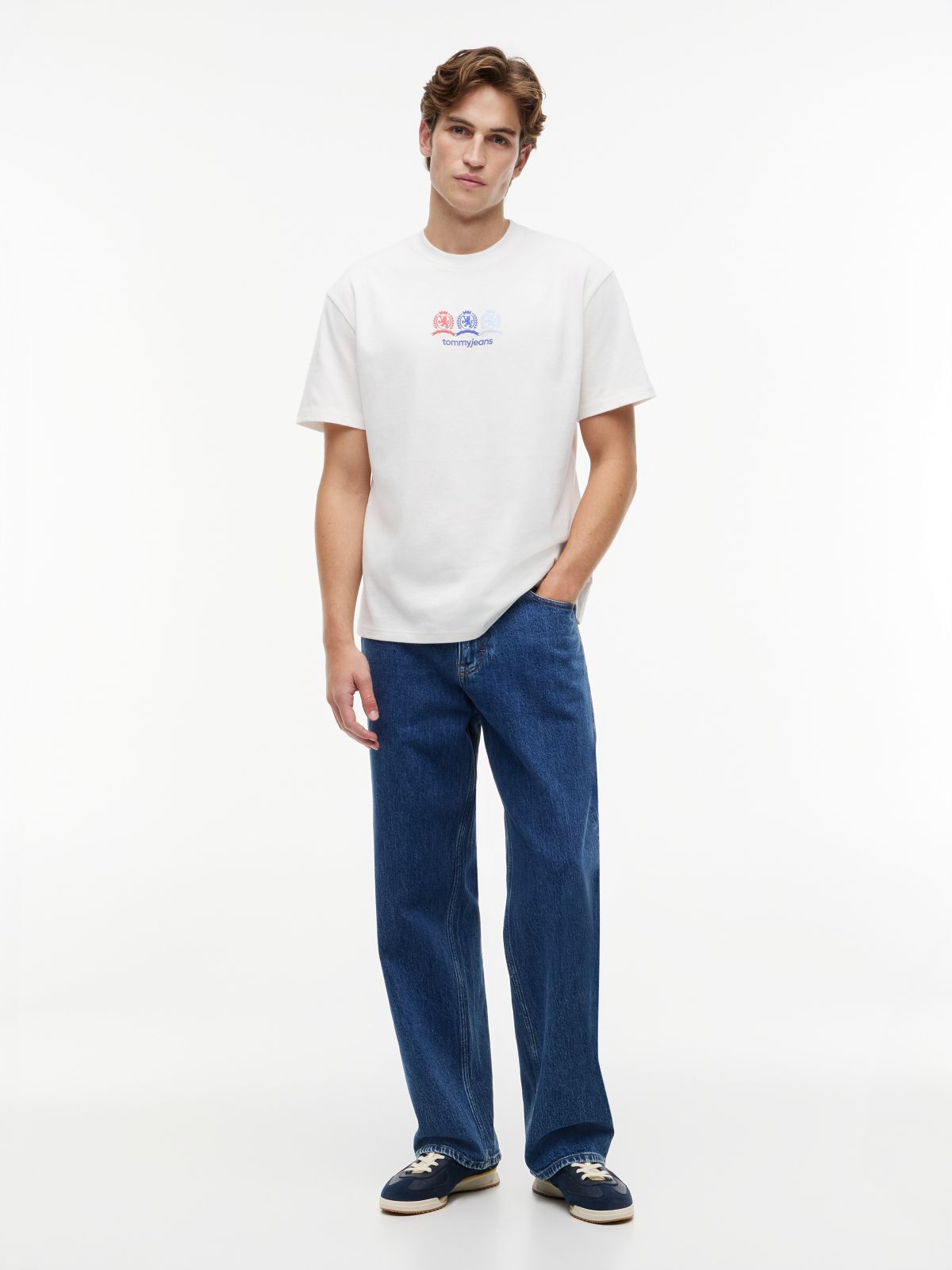 Back Repeat Crest Logo Relaxed T-Shirt — White