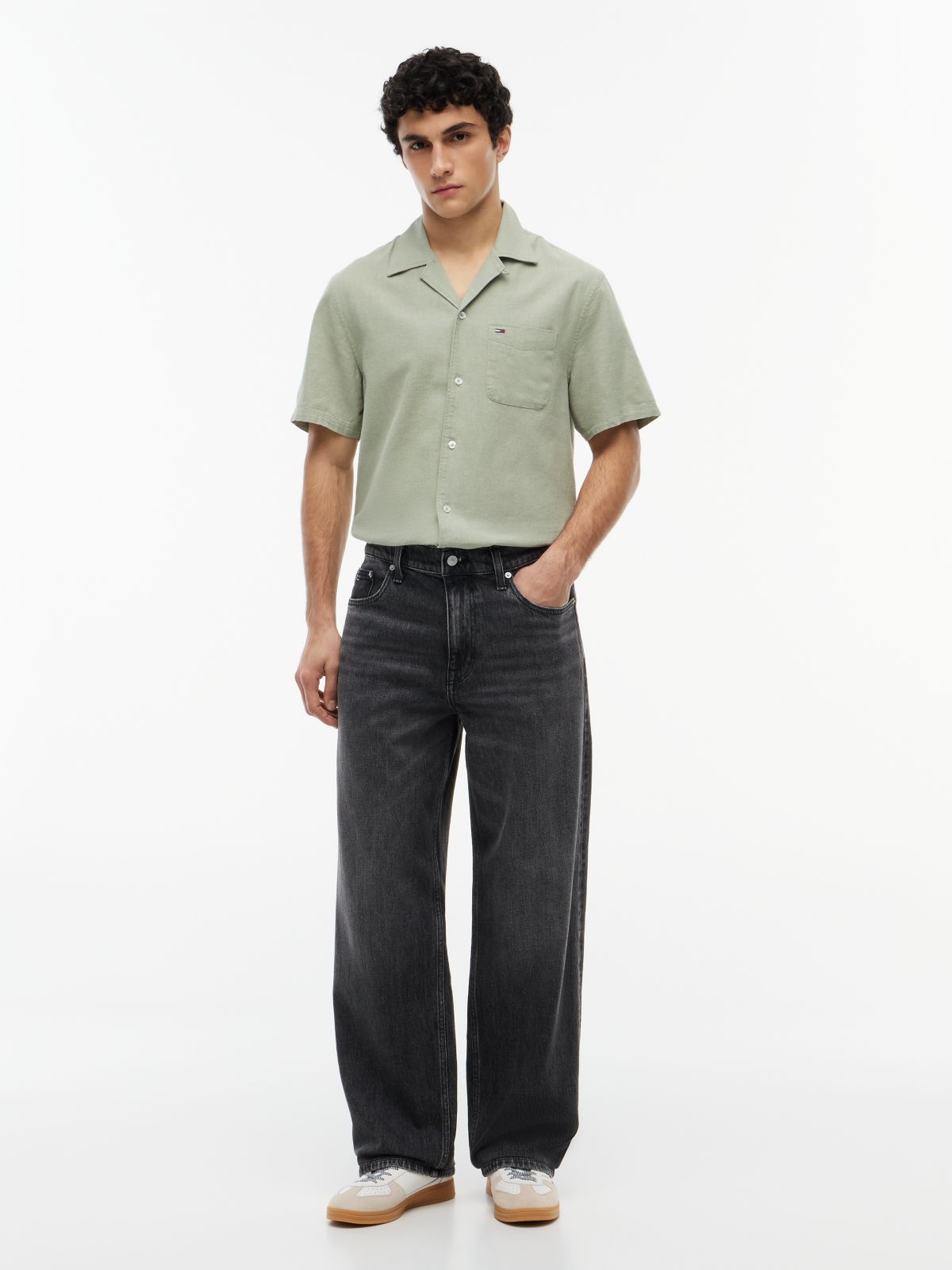 Jaimie Loose Straight Faded Jeans — Black