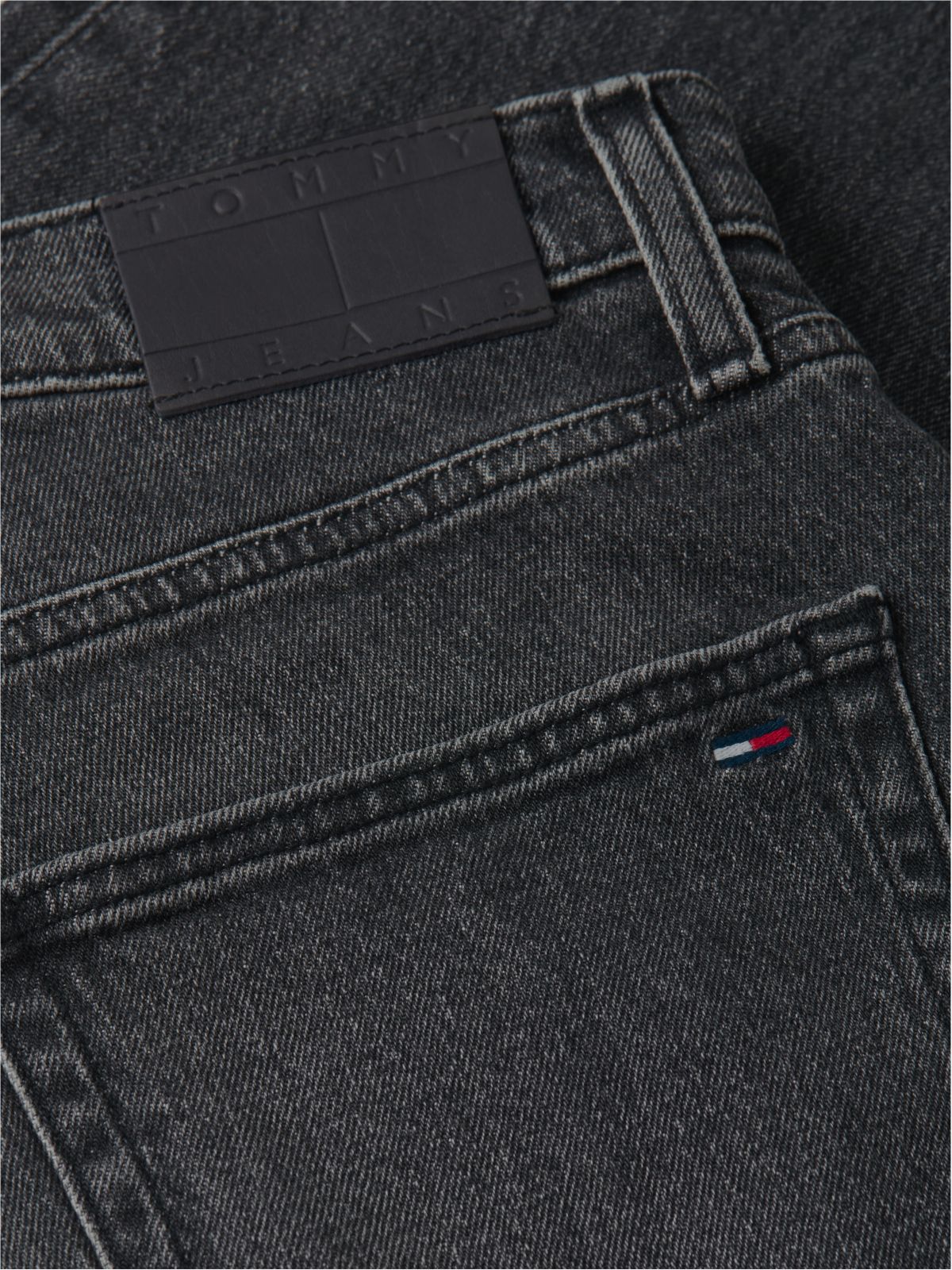 Jaimie Loose Straight Faded Jeans — Black