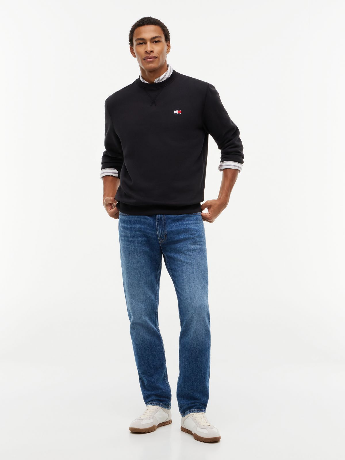 Badge Fleece Crew Neck Sweatshirt — Black