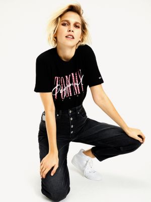 tommy hilfiger mom