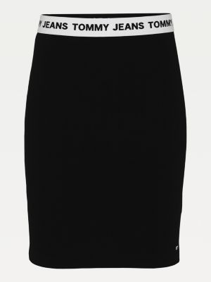black bodycon skirt