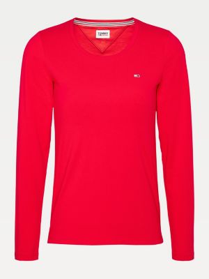 red scoop neck t shirt